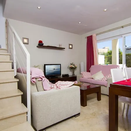 Spacious House Near With Pool Port de Pollença