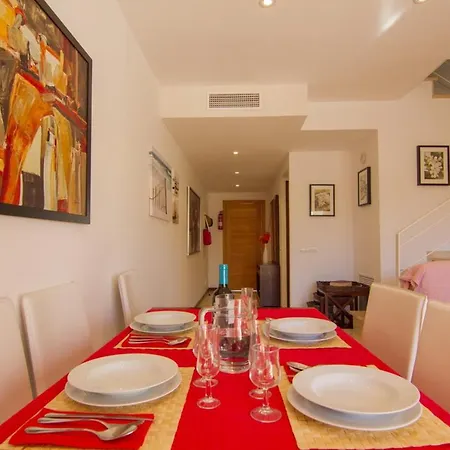 Villa: 3-bedroom With Shared Pool And Wi-fi Holiday home
