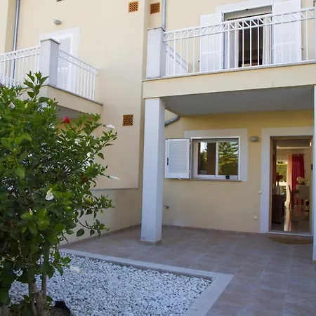 Villa: 3-bedroom With Shared Pool And Wi-fi Port de Pollenca