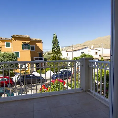 Holiday home Villa: 3-bedroom With Shared Pool And Wi-fi